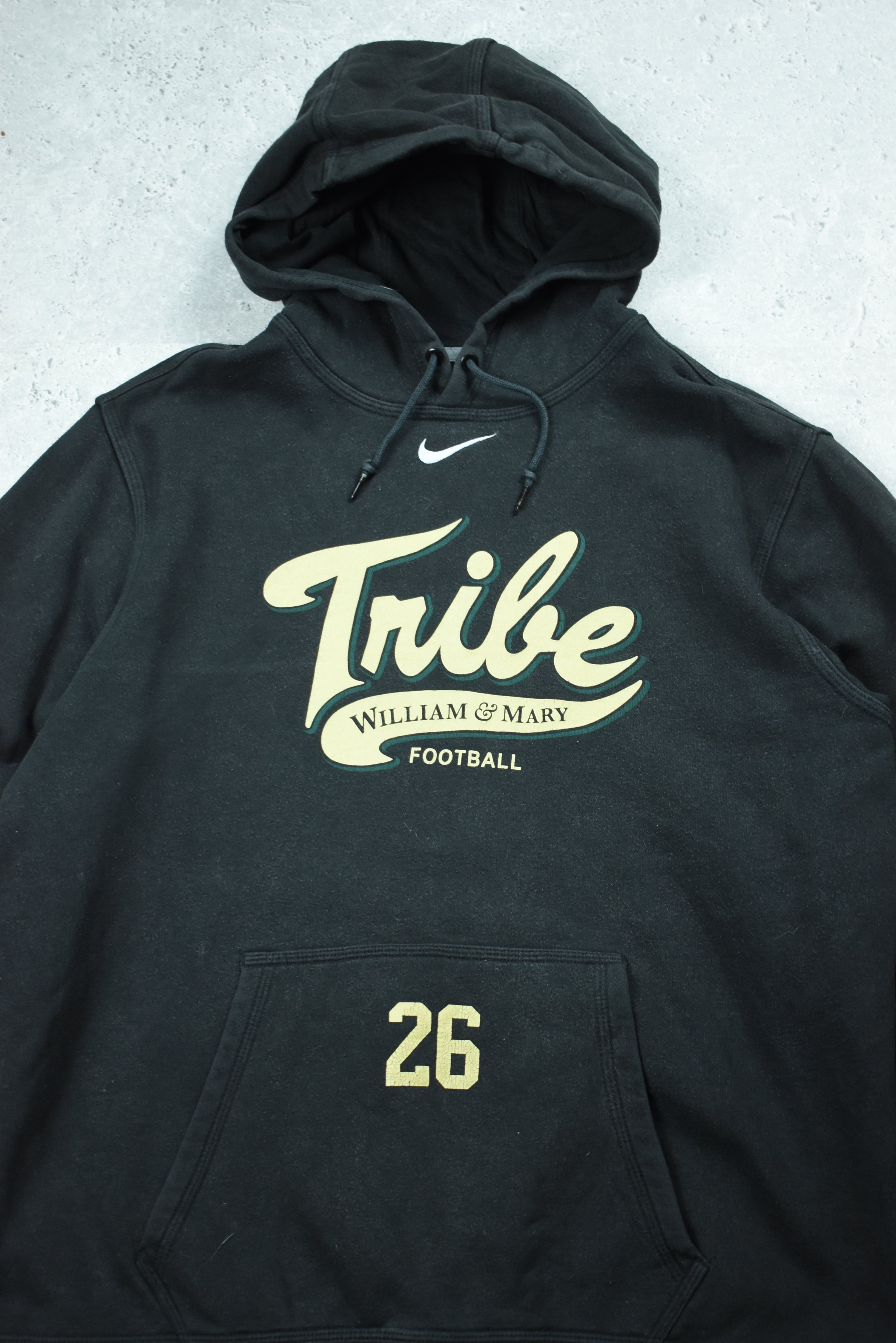 Nike centre logo online sweatshirt