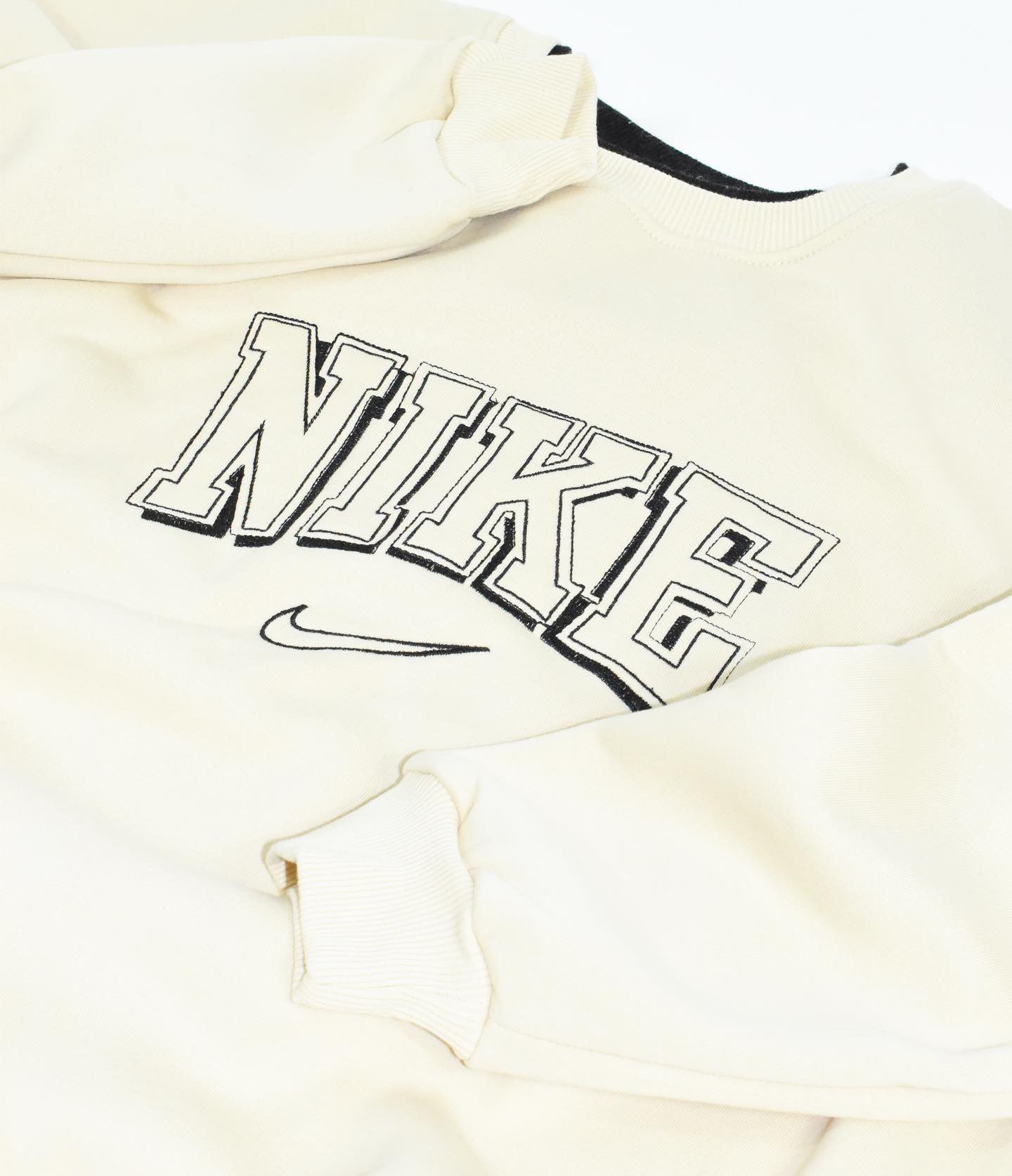 Beige nike vintage sweatshirt hot sale