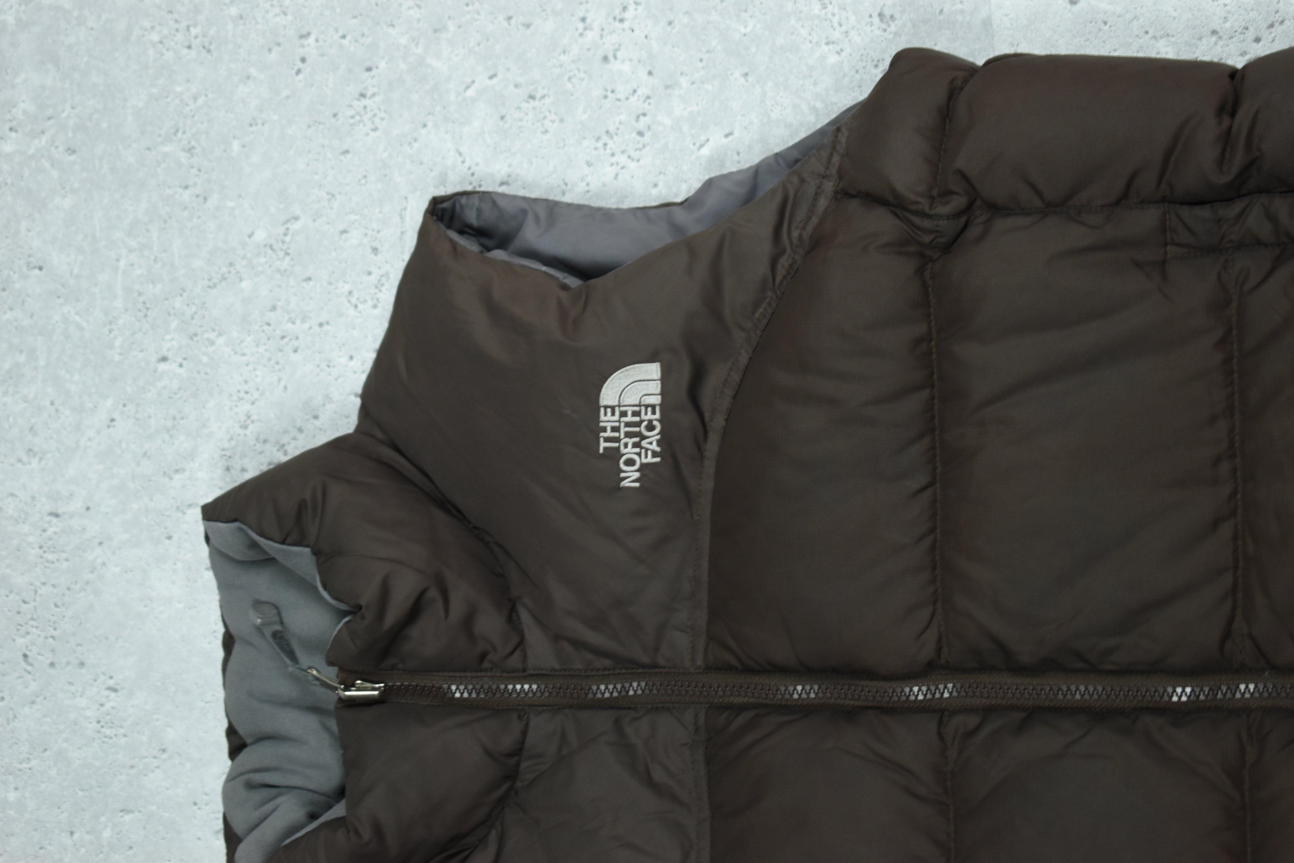 North face deals puffer vest 700