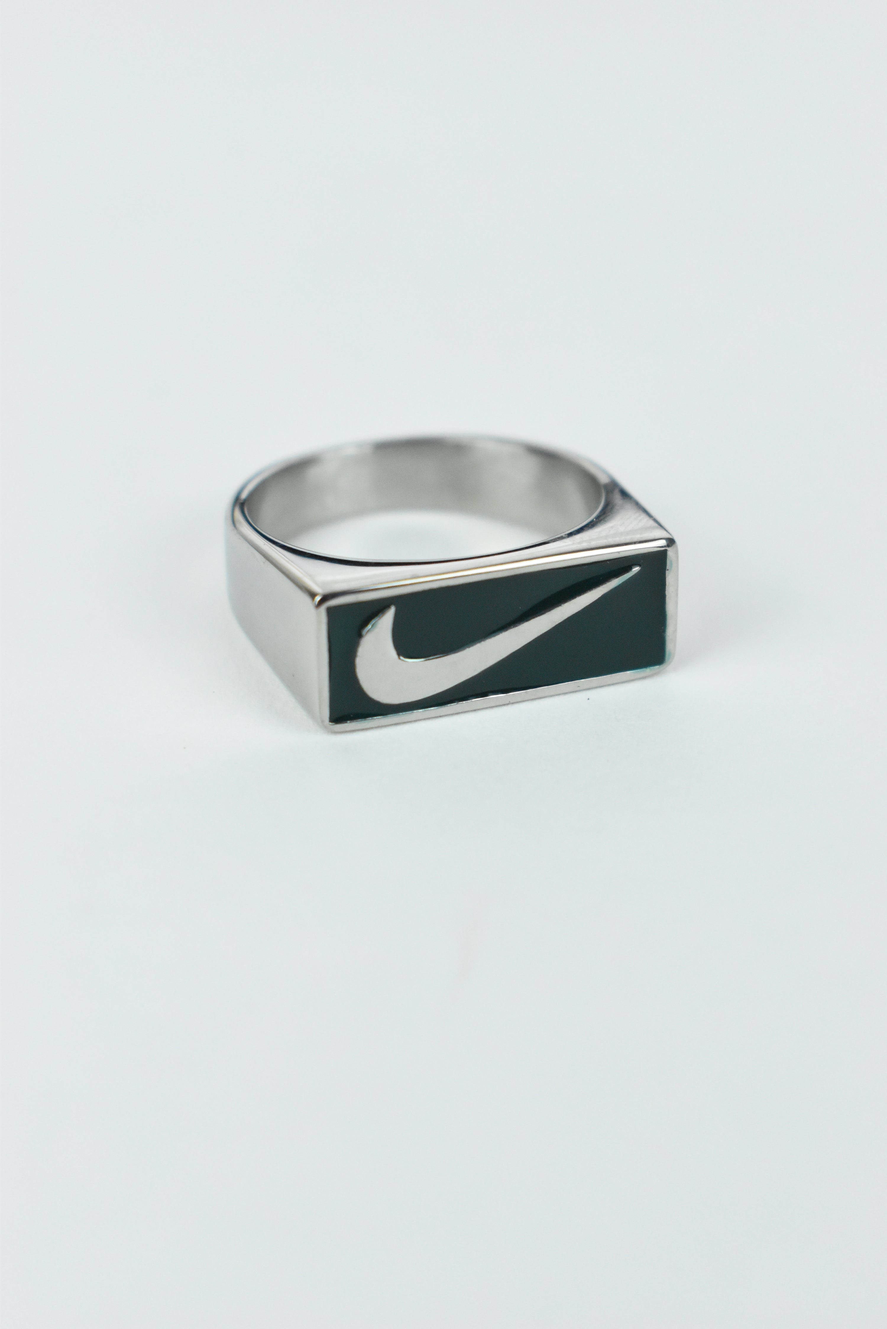 Swoosh ring outlet