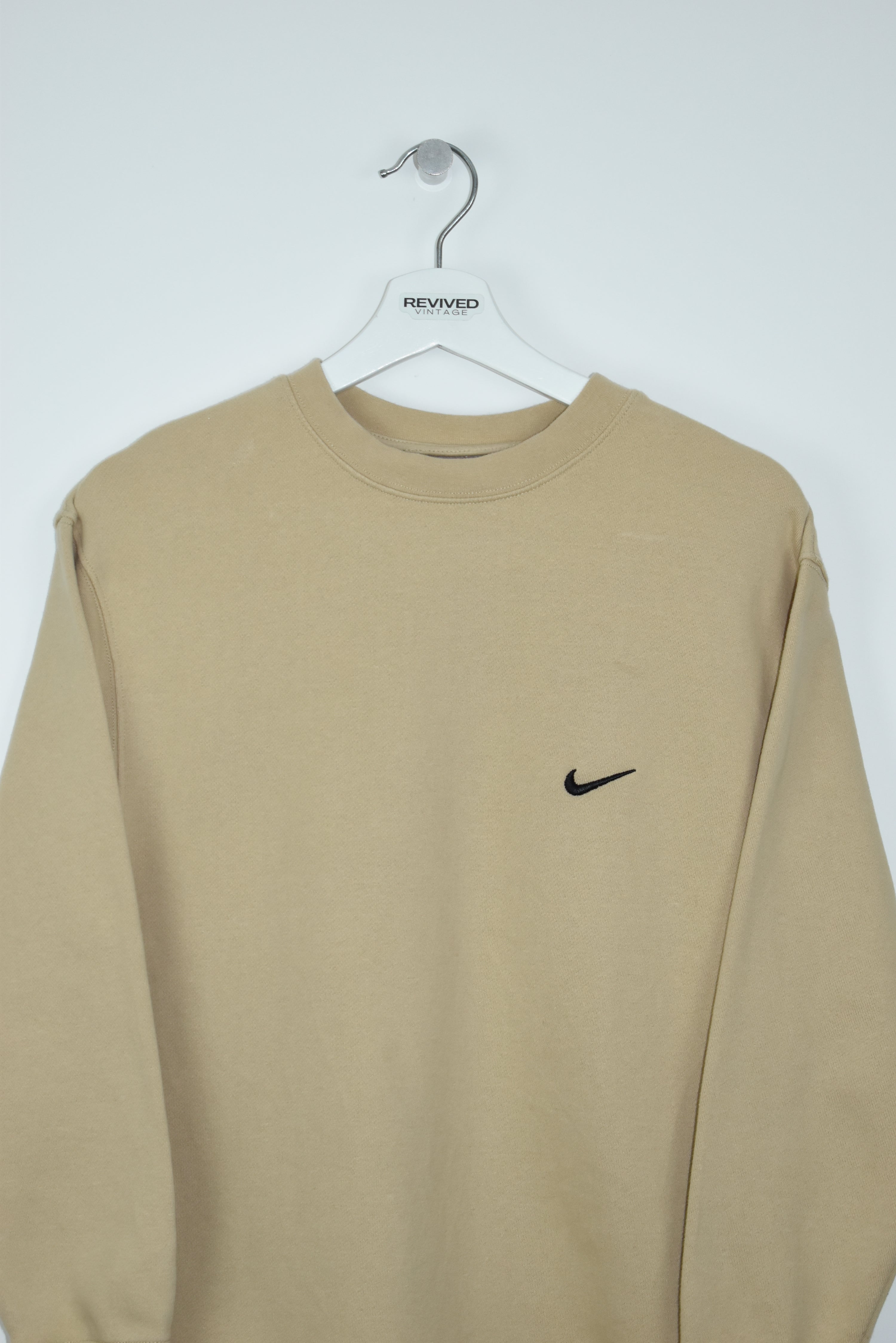 Nike small cheap logo sweatshirt