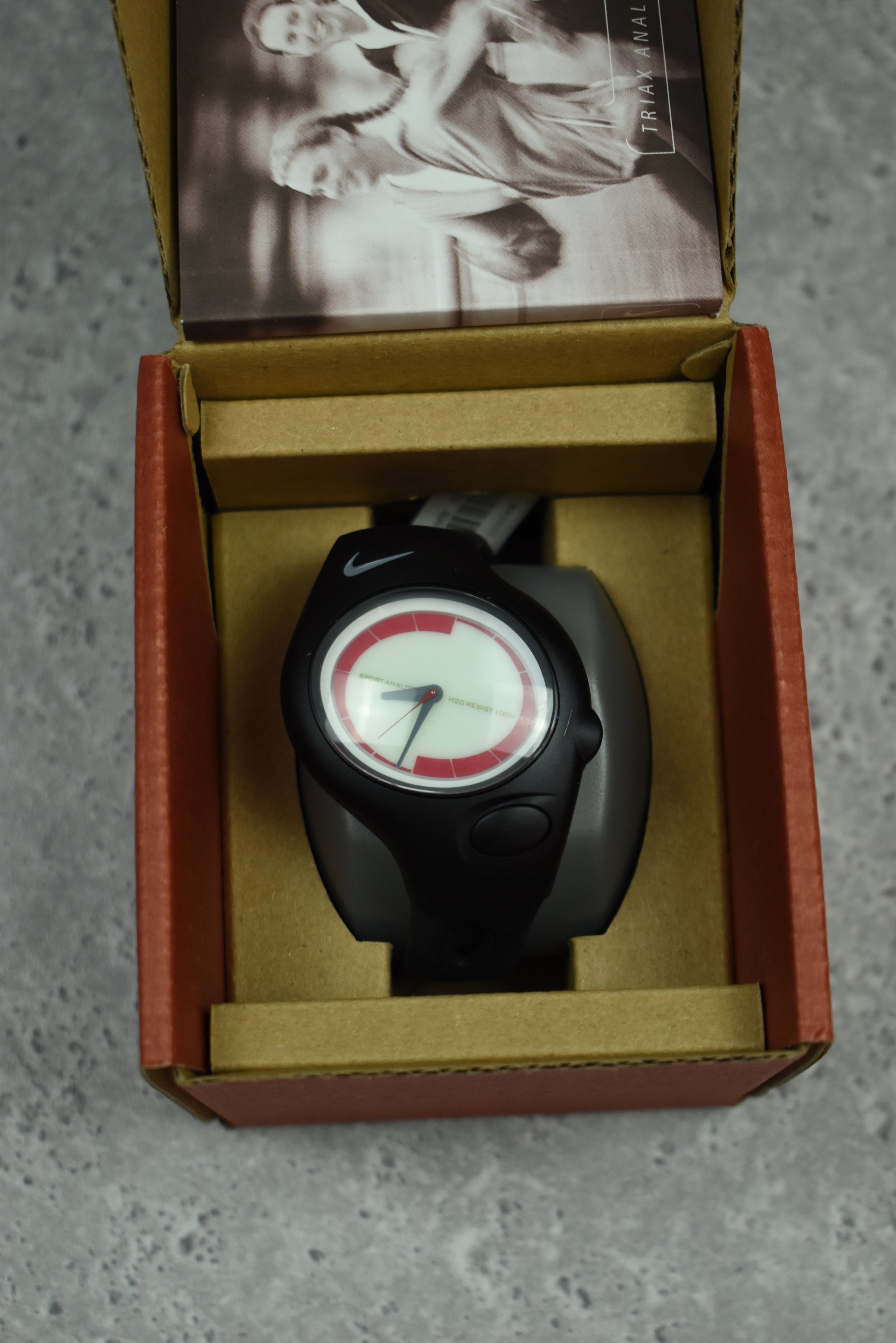 Nike discount analog watch